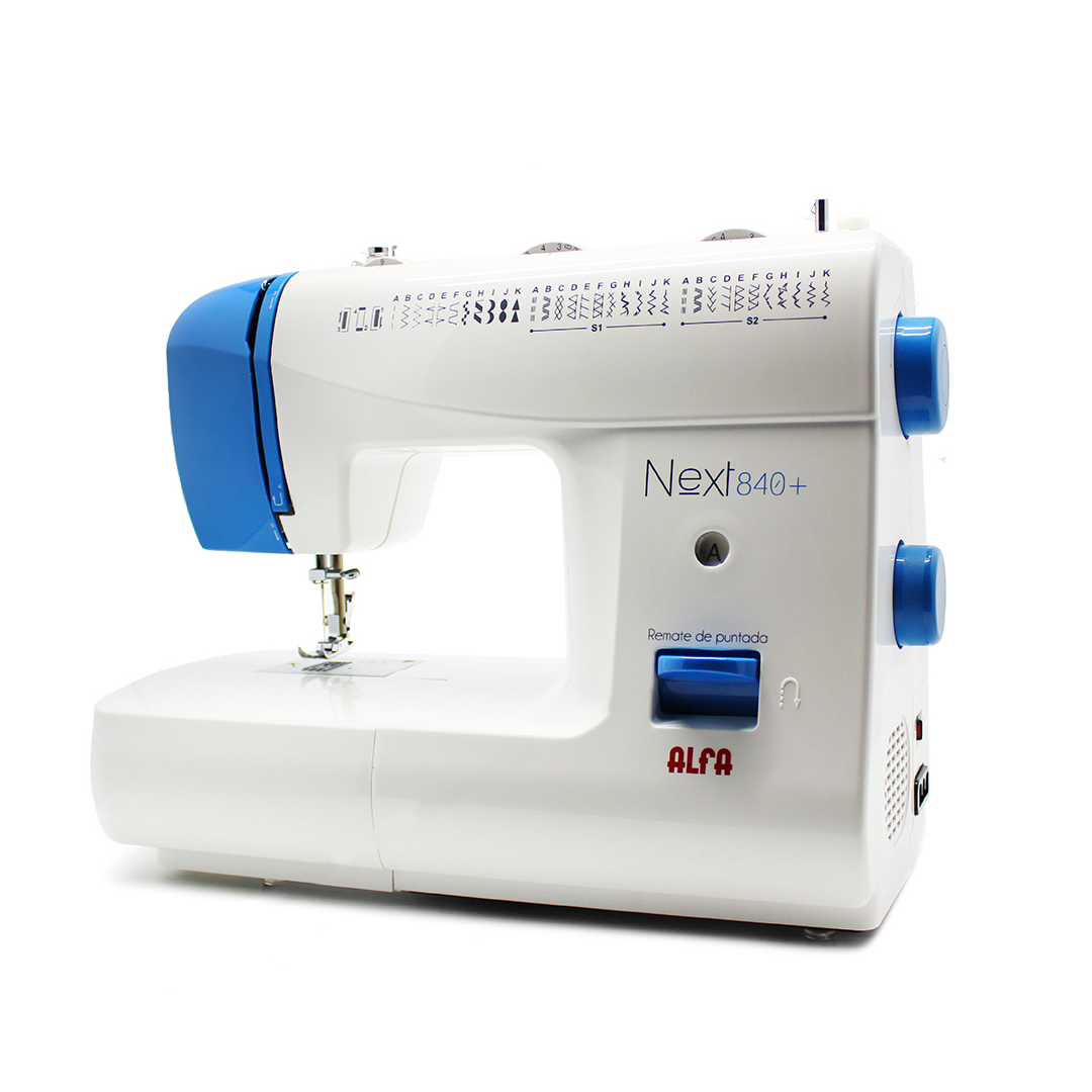 Imagen principal de la máquina de coser Next 840+ de Alfa, con una potencia de 70W y 34 diseños de puntada, ideal para proyectos de costura versátiles, disponible en Electrocash