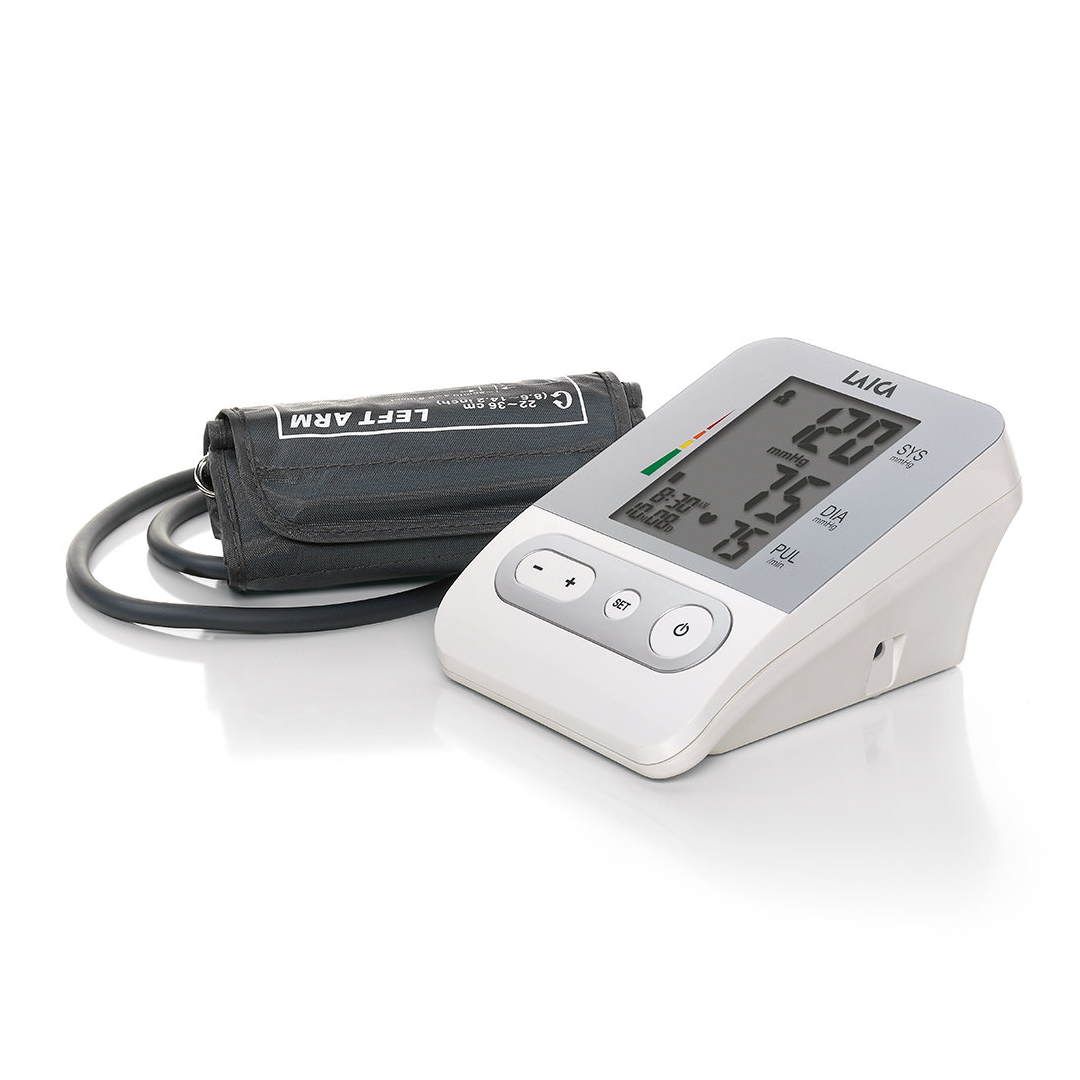 Imagen principal del tensiómetro digital de brazo BM-2301 Laica, disponible en Electrocash