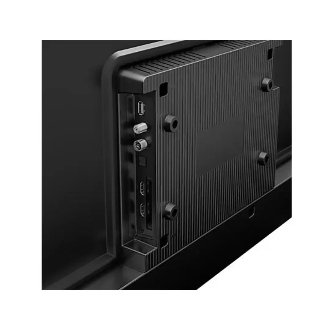 Imagen detallada de los puertos de conexión del televisor LED 39" Grundig GHF-6500B, incluyendo HDMI y USB