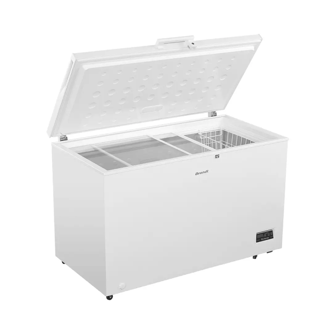 Imagen principal del Congelador Horizontal BFK-381ESW de Brandt, con una capacidad de 371 litros y eficiencia energética E, disponible en Electrocash