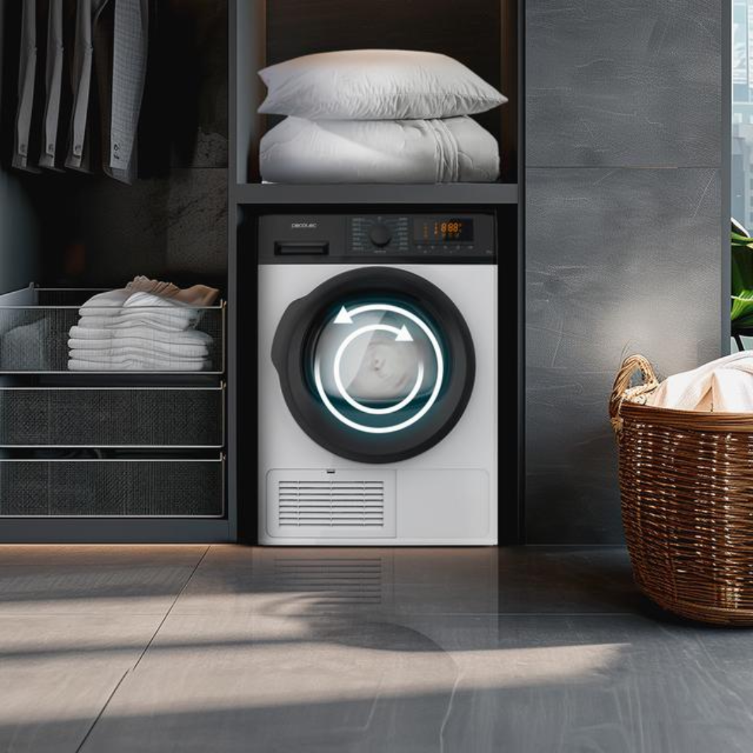Vista de la secadora de condensación Cecotec Dry 8200C 02159 en una casa, mostrando cómo se integra en el espacio de lavandería - Electrocash