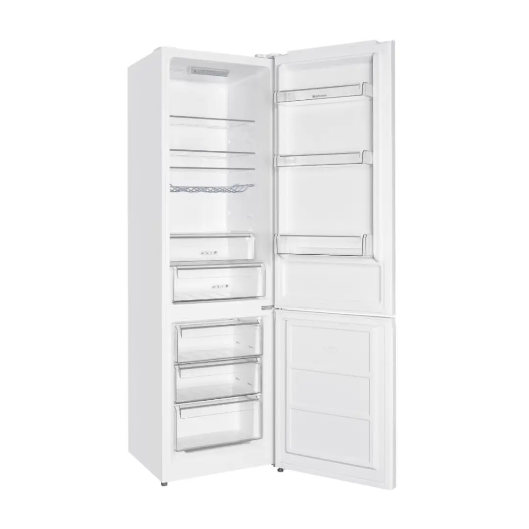 Vista del combi Johnson JRC-200ENW con las puertas abiertas, mostrando su amplio espacio de almacenamiento y sistema No Frost para evitar la acumulación de hielo - Electrocash