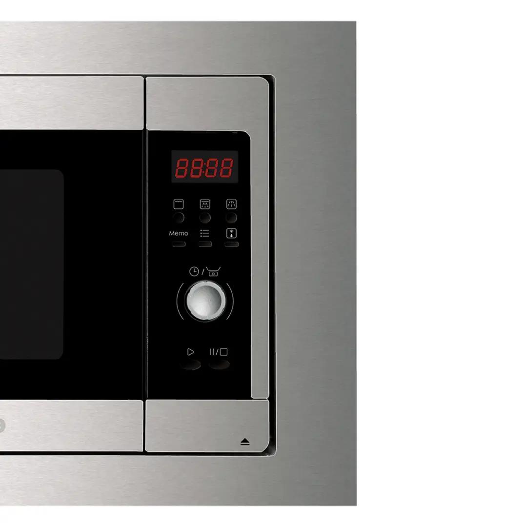 Detalle del panel de control del microondas EDESA EMW-2020IX, mostrando sus botones y mandos para ajustar tiempo, potencia y funciones de cocción - Electrocash