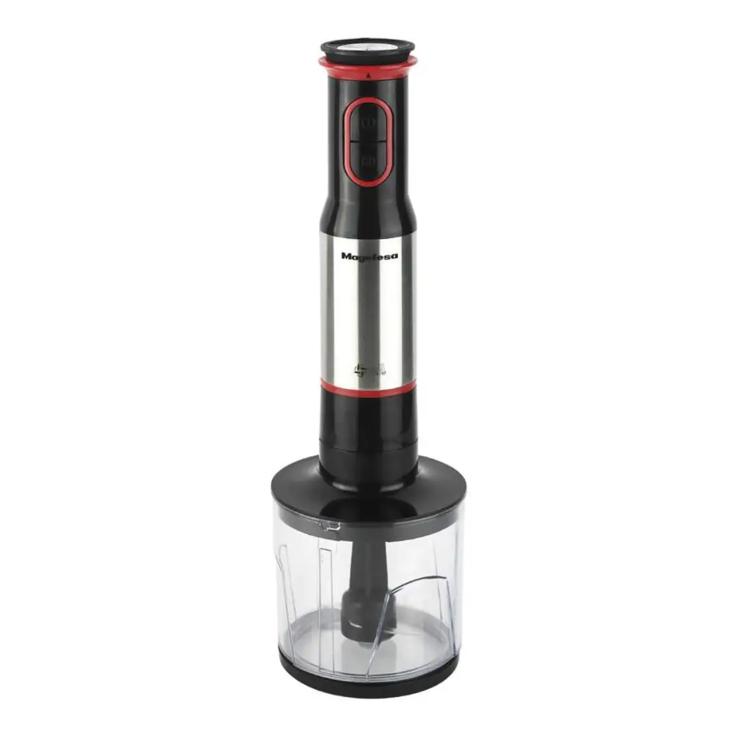 Imagen principal de la batidora de mano Magefesa Kreisel Max MGF-4197 con sus accesorios incluidos: vaso medidor, varilla batidora y picadora – Electrocash