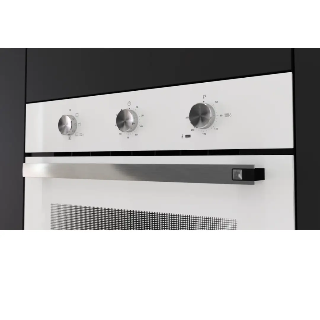 Detalle del panel de control del horno Teka HSB-6150WH con mandos giratorios y pantalla digital para ajustar las funciones.