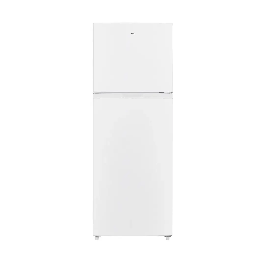 Vista frontal del frigorífico blanco TCL RF-334TWE0 con dos puertas, sistema No Frost y diseño moderno – Imagen para Electrocash.
