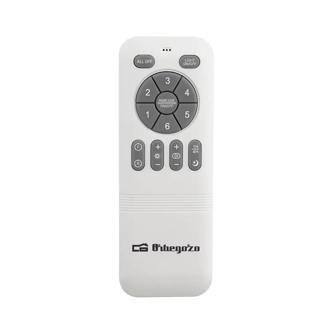 Detalle del mando a distancia incluido en el ventilador de techo Orbegozo CP-148105, con control de velocidades, luz LED y temporizador.