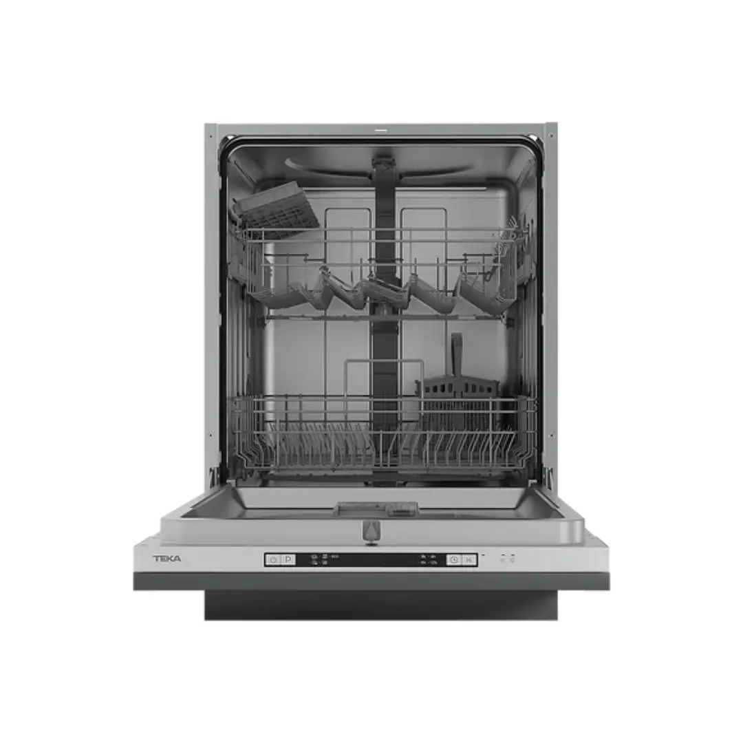 Imagen del lavavajillas Teka DFI-46650 abierto, mostrando todo su interior, bandejas y compartimentos completos, disponible en Electrocash.