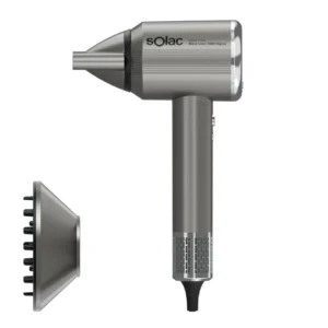 Imagen frontal del secador Solac SB-7950 Blast Ionic de 1600W, con tecnología iónica para un secado rápido y cuidado del cabello, ideal para uso diario profesional o doméstico, disponible en Electrocash.