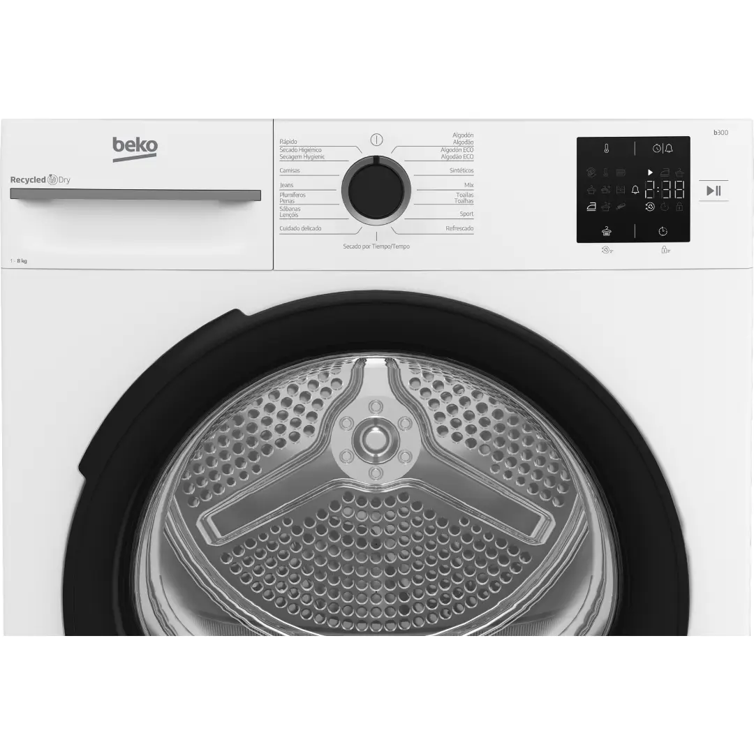 Primer plano del panel de control de la Beko BM3T-38220WB, con pantalla digital, selector de programas y controles táctiles intuitivos, para un manejo cómodo y preciso – disponible en Electrocash.