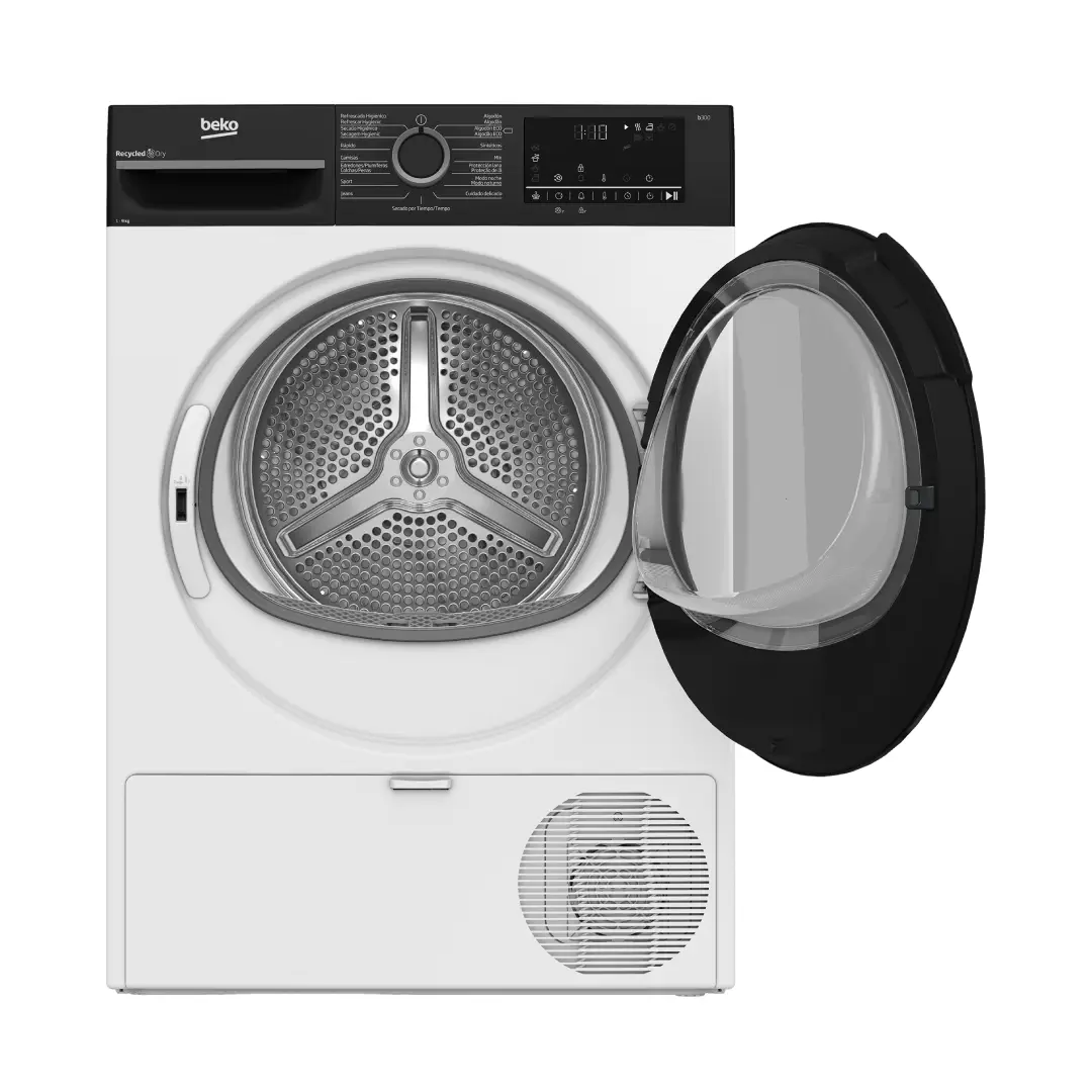 Secadora Beko BM3T-49240W con la puerta abierta, mostrando su amplio tambor de acero inoxidable, filtro accesible y diseño interior pensado para un secado uniforme y delicado – disponible en Electrocash.
